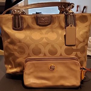 COACH Tan coach purse with wallet